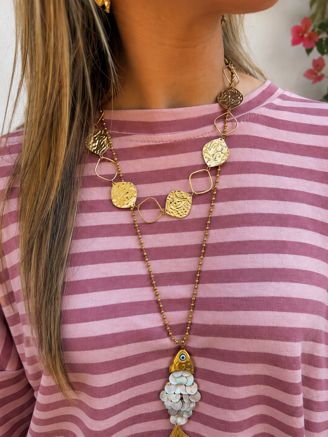 Square necklace gold