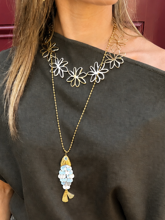 Statement flower necklace gold