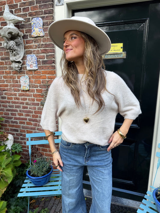 Bella knit ecru
