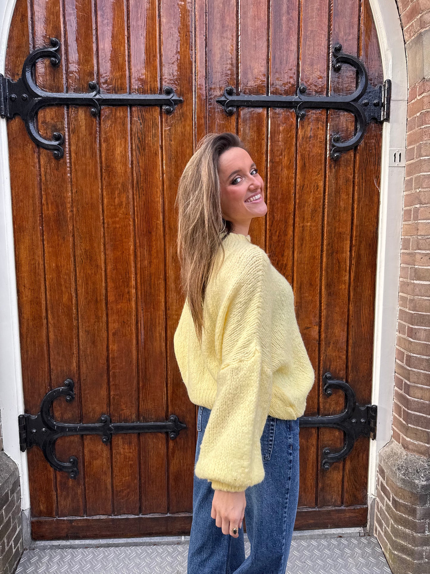 Nova knit butter yellow