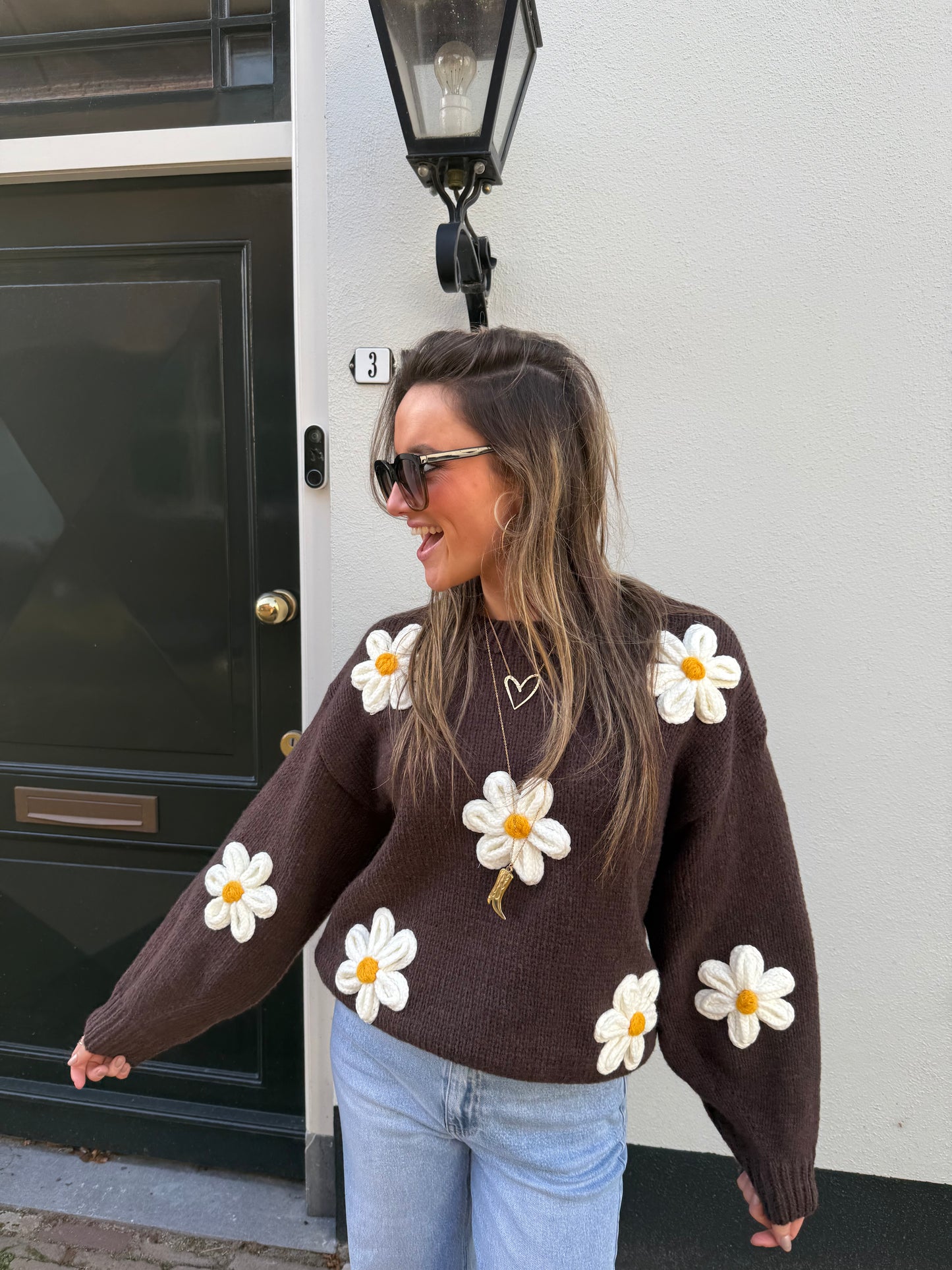 Fien knit flowers brown/white