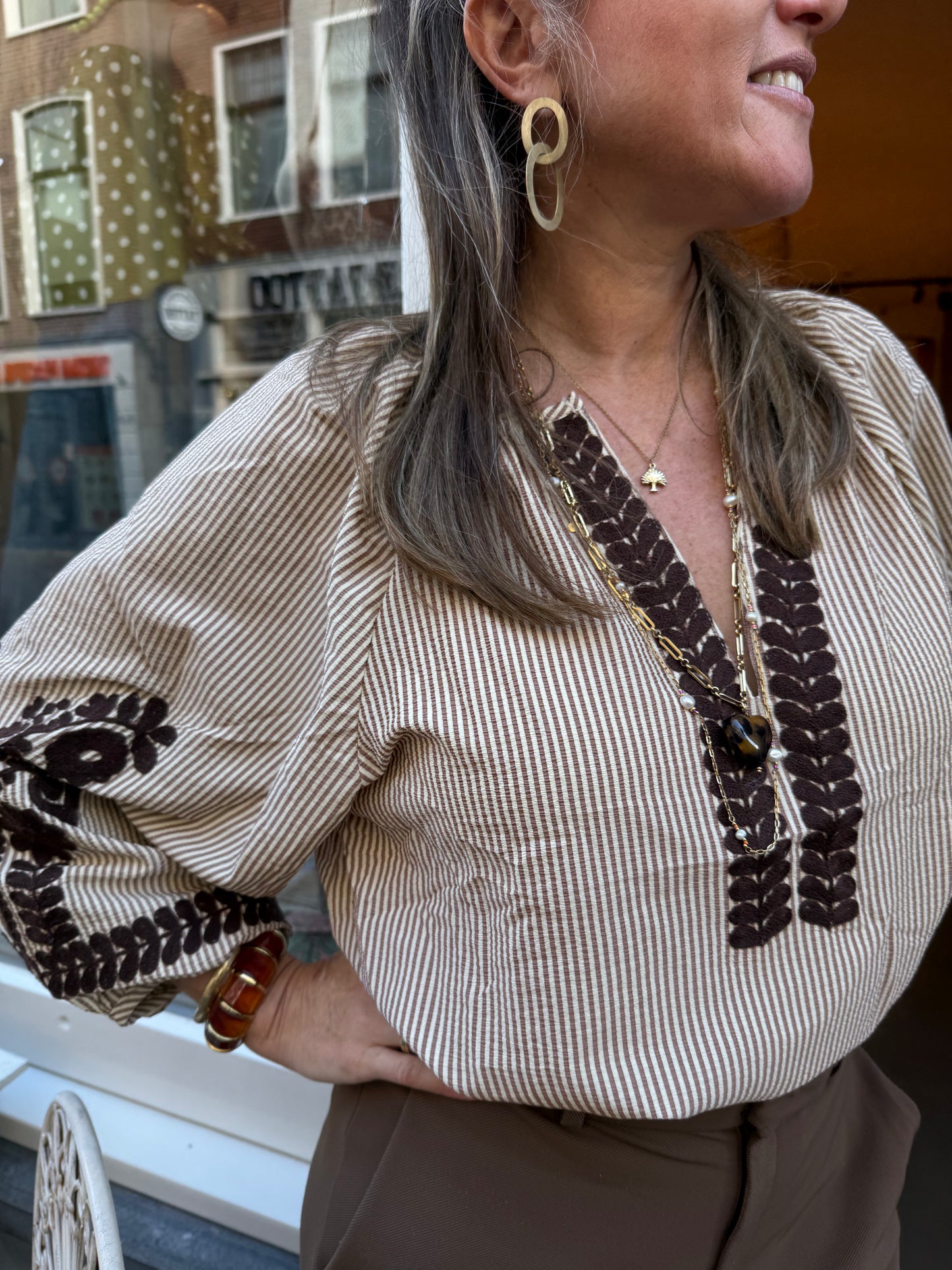 Kate blouse brown striped