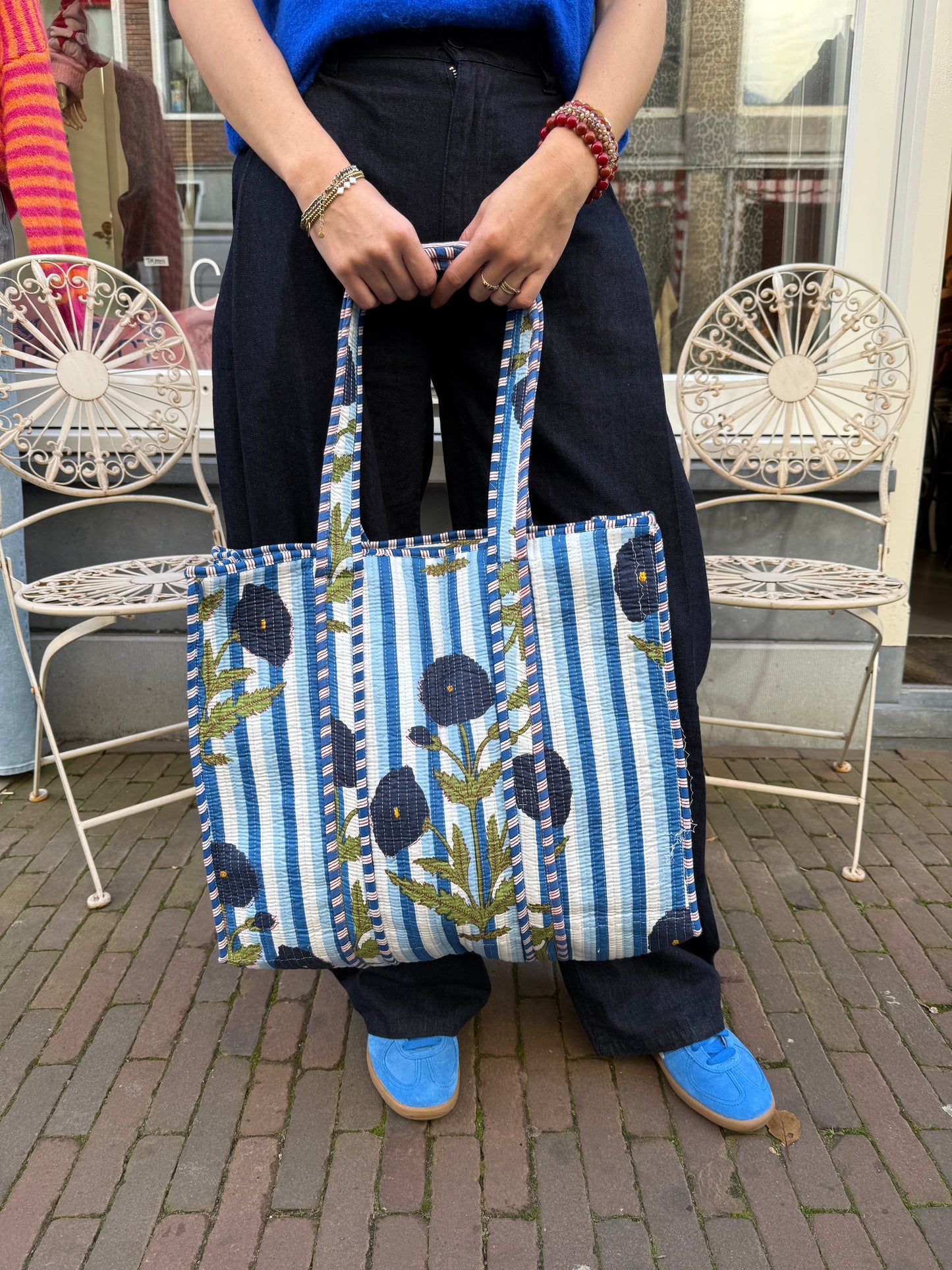 Shopper blue flowers