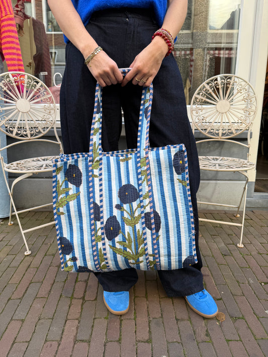 Shopper blue flowers