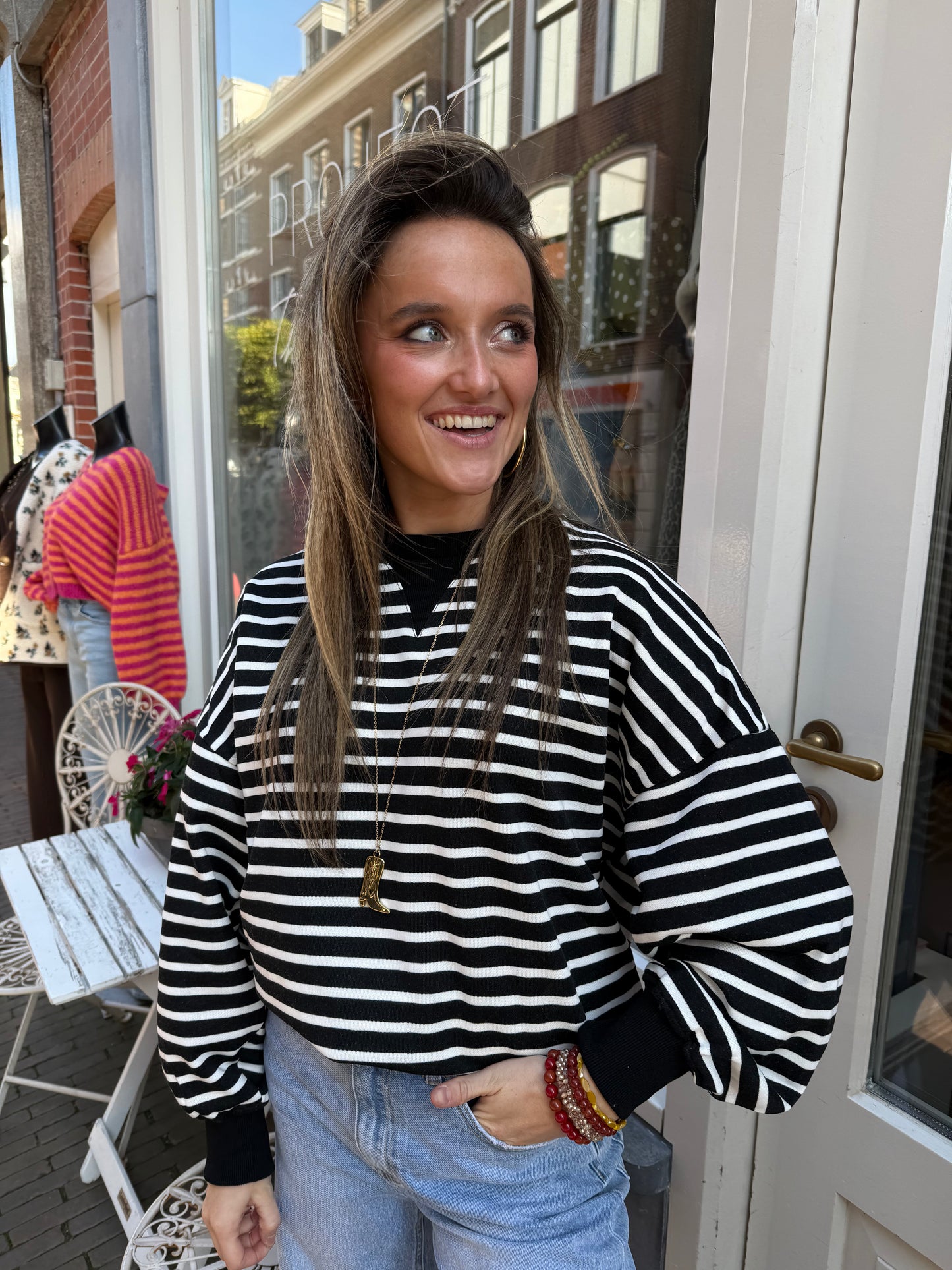Daisy sweater striped black/white