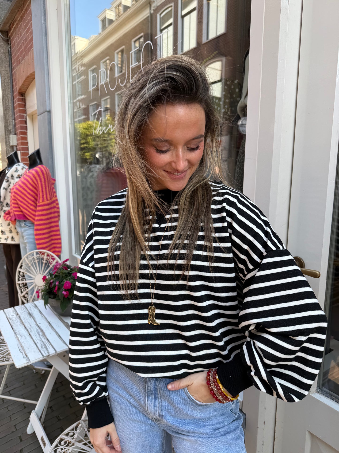 Daisy sweater striped black/white