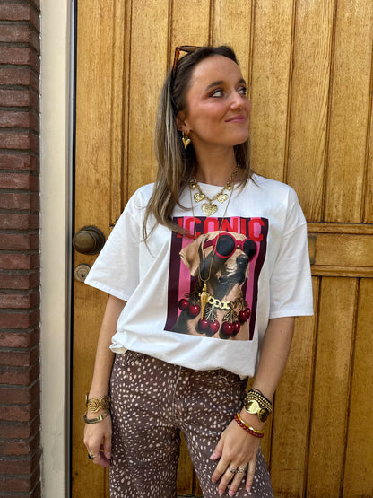 'Iconic' dog t-shirt oversized wit print
