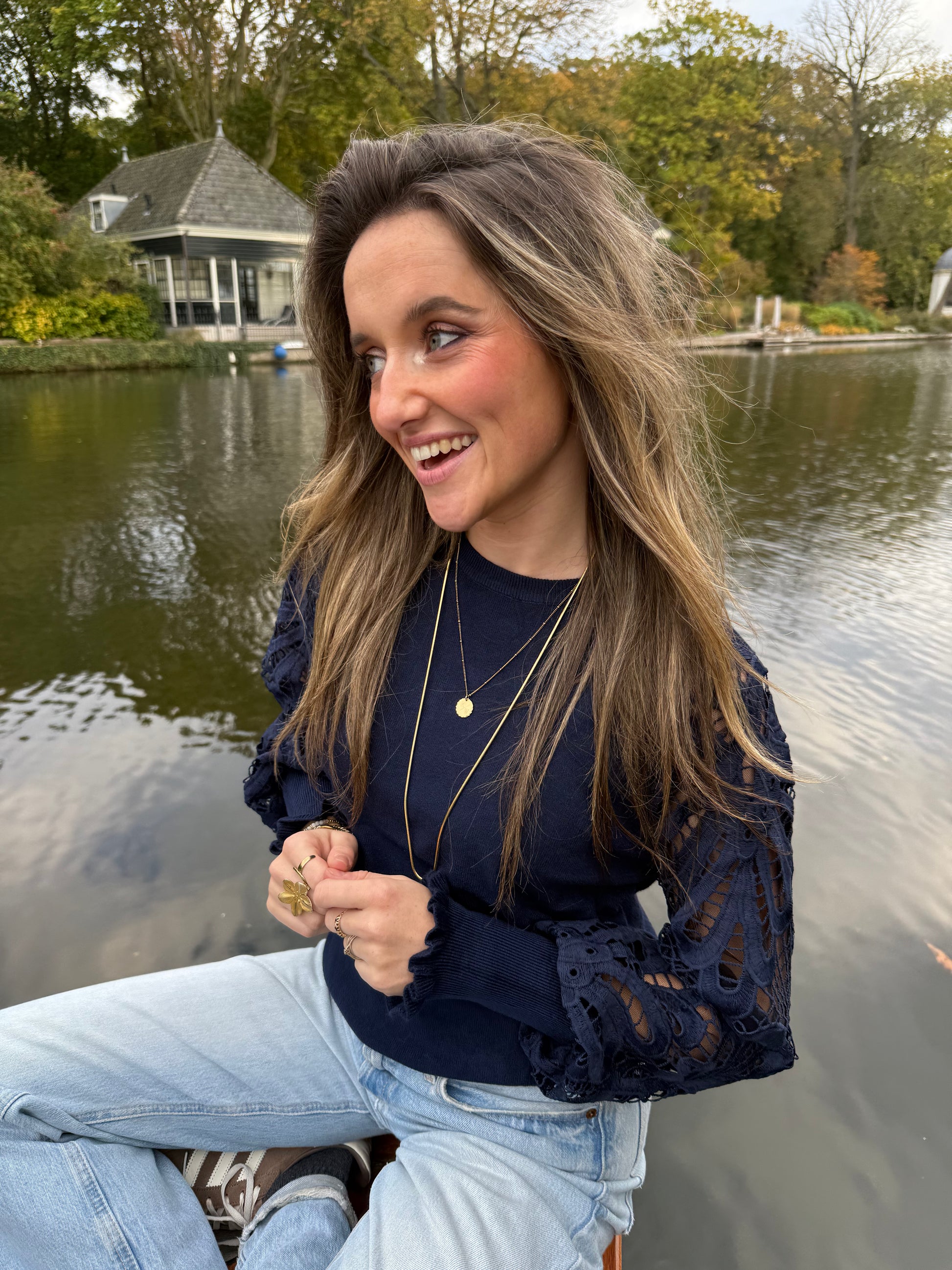 Amelie top kanten mouw navy - Project 35