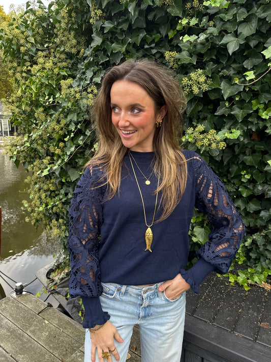 Amelie top kanten mouw navy - Project 35
