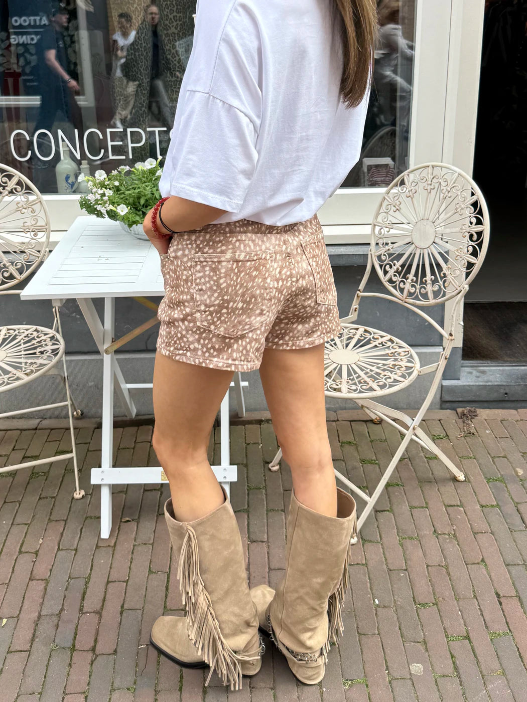 Jessie denim shorts bambi print stretch