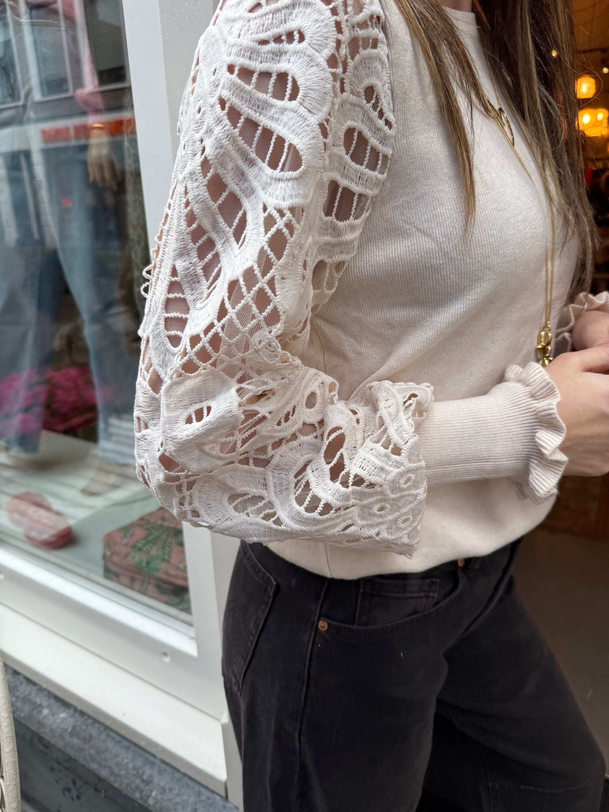 Amelie top kanten mouw beige - Project 35