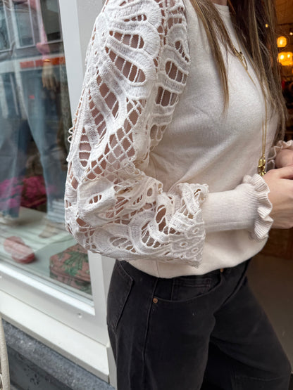 Amelie top kanten mouw beige - Project 35