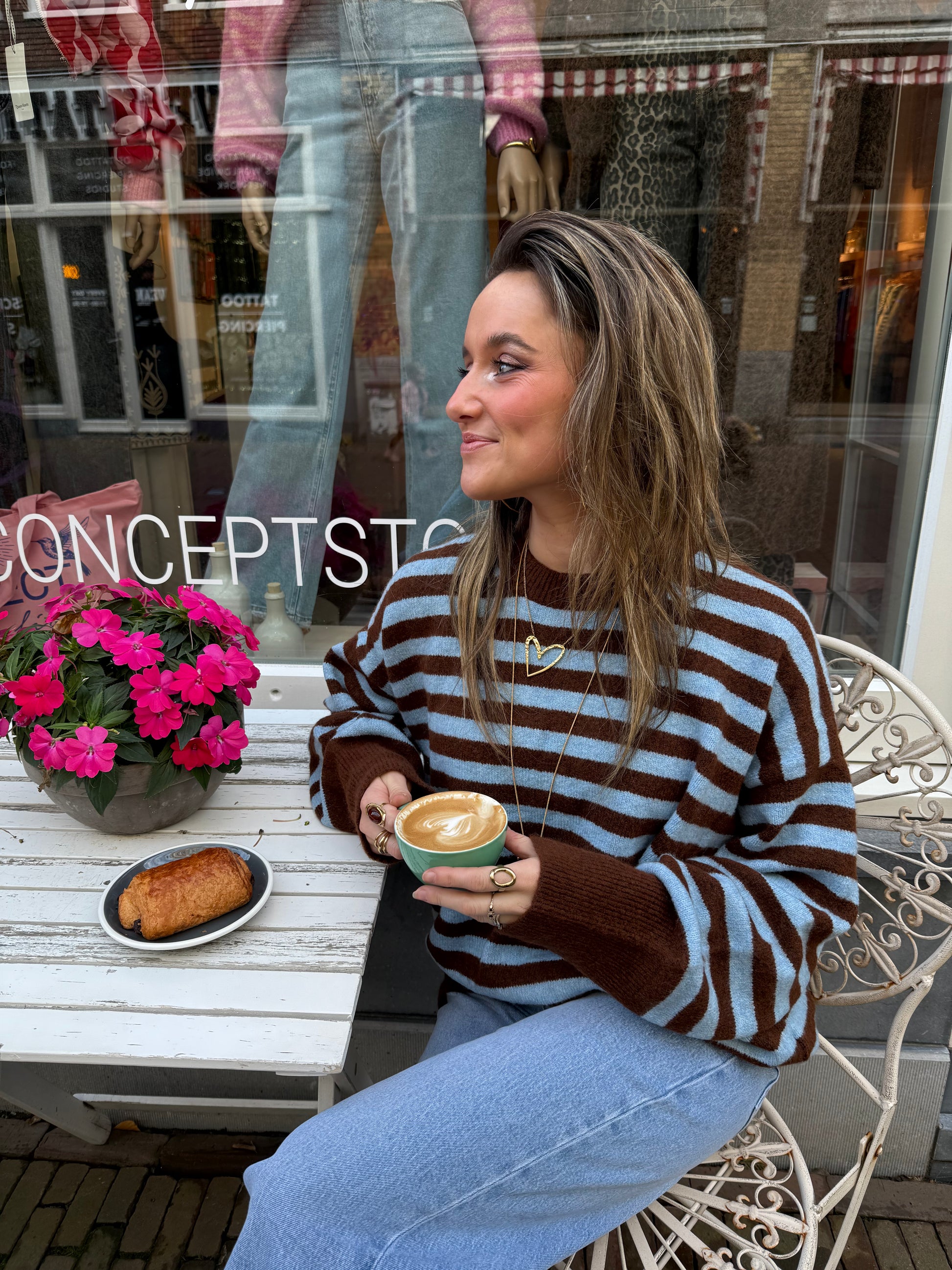 Pippa knit blue/brown striped - Project 35