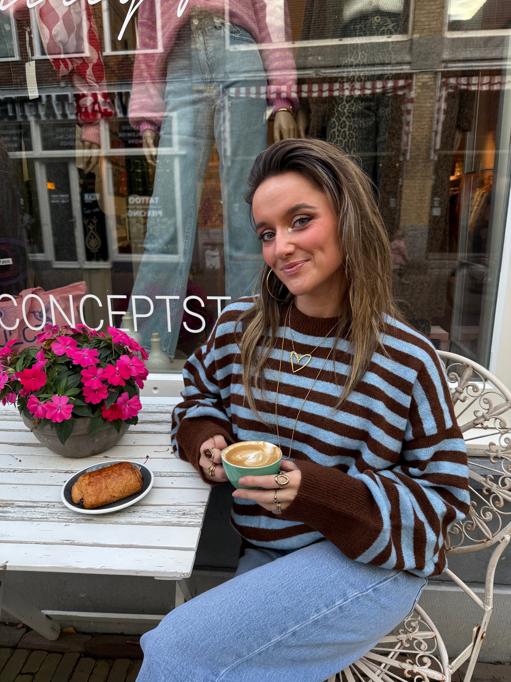 Pippa knit blue/brown striped - Project 35