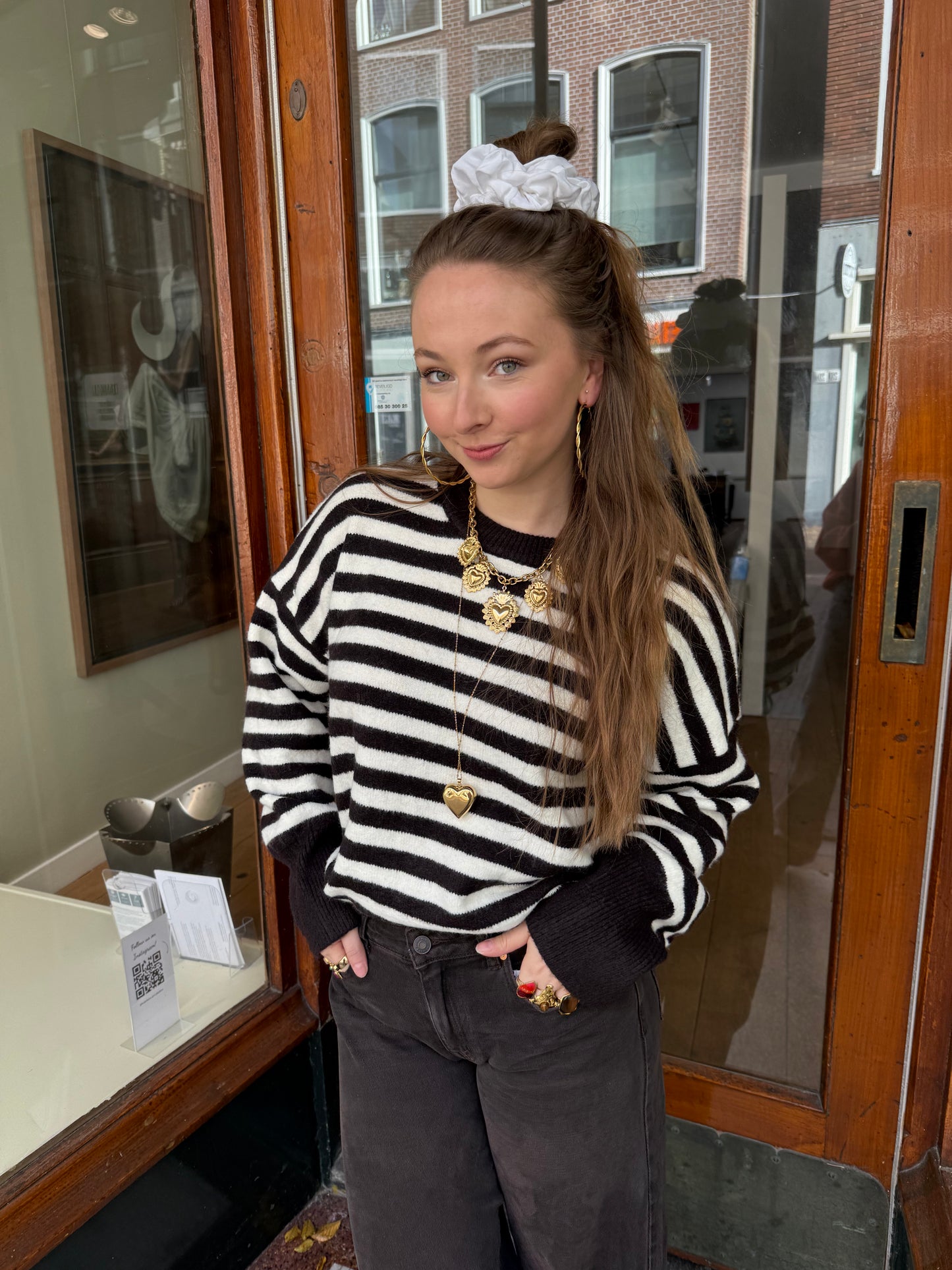 Pippa knit dark chocolate/white