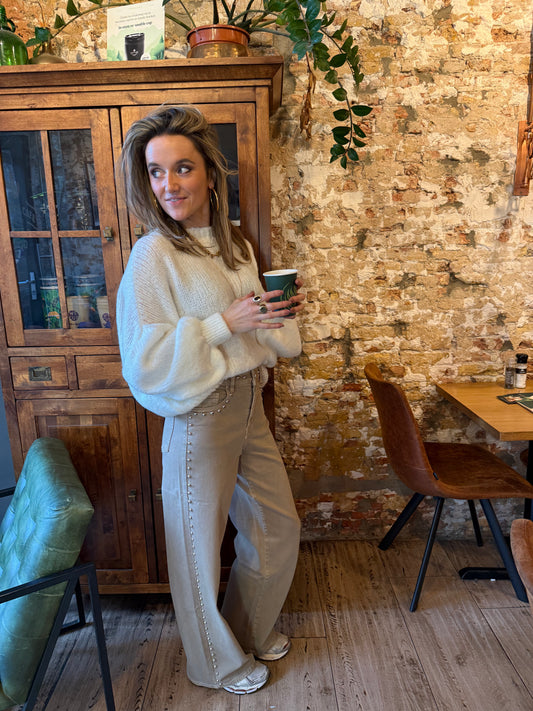 Wide leg stud jeans beige