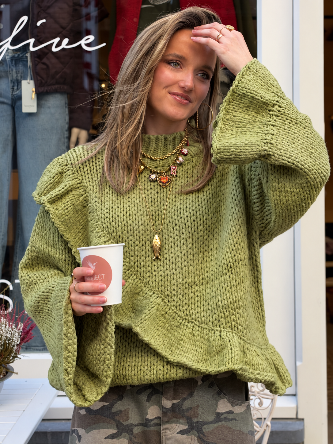 Ravi oversized knit ruffles groen