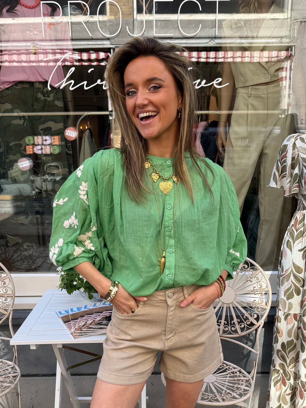 Celeste luchtige blouse geborduurd bloemen groen/wit - Project 35