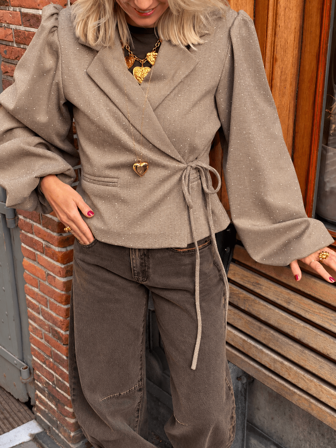 Esmay wrap blazer pofmouw & steentjes beige - Project 35