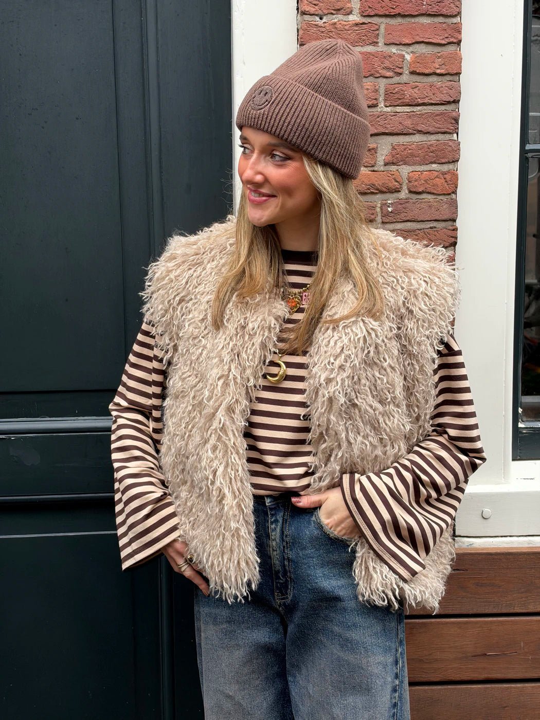 Ezra fluffy gilet beige - Project 35