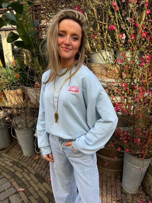 'Life is good' sweater lichtblauw - Project 35