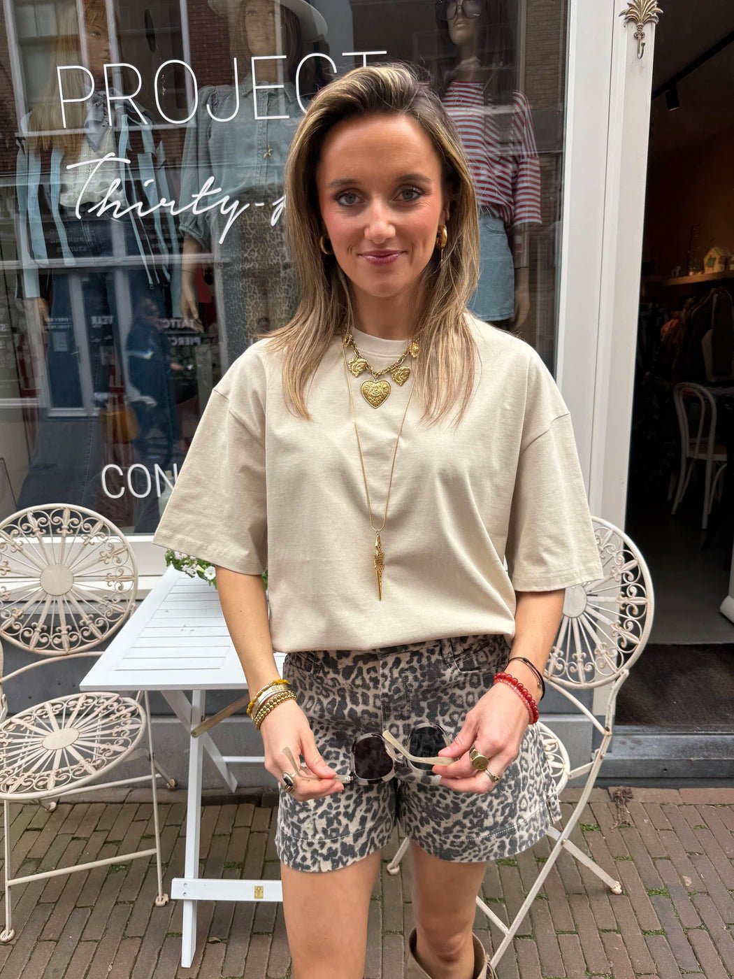 Mara katoenen t-shirt oversized beige - Project 35