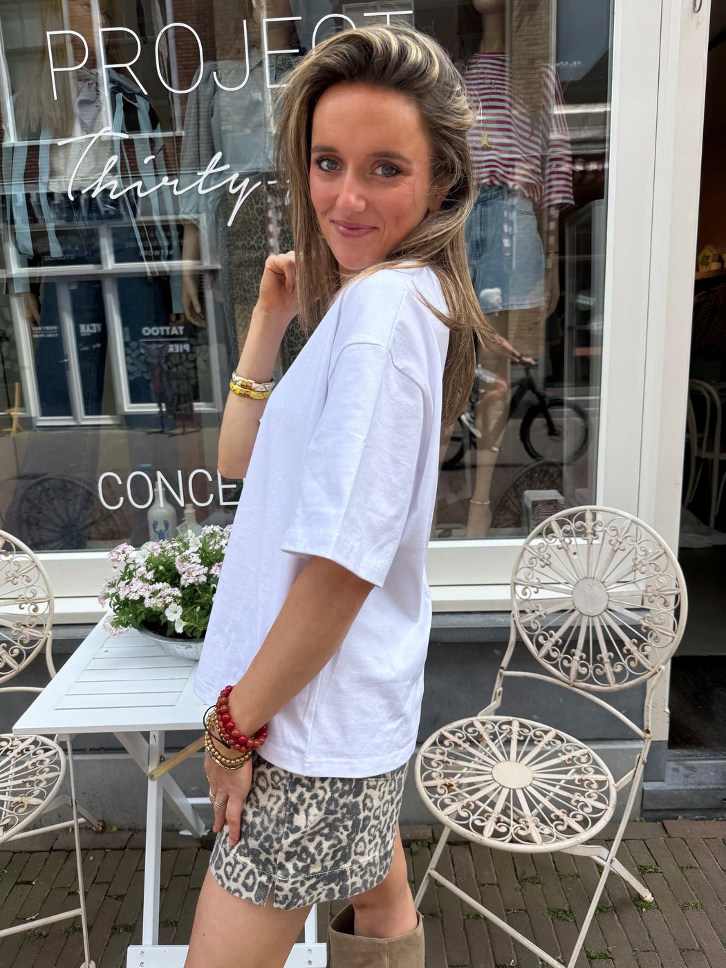 Mara t-shirt oversized wit - Project 35
