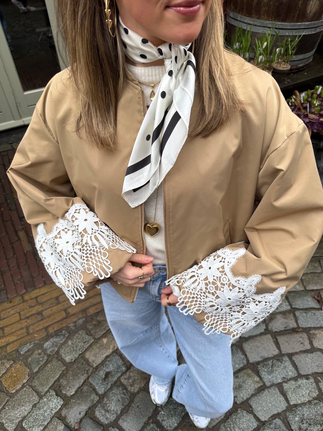 Nina bomber beige broderie - Project 35