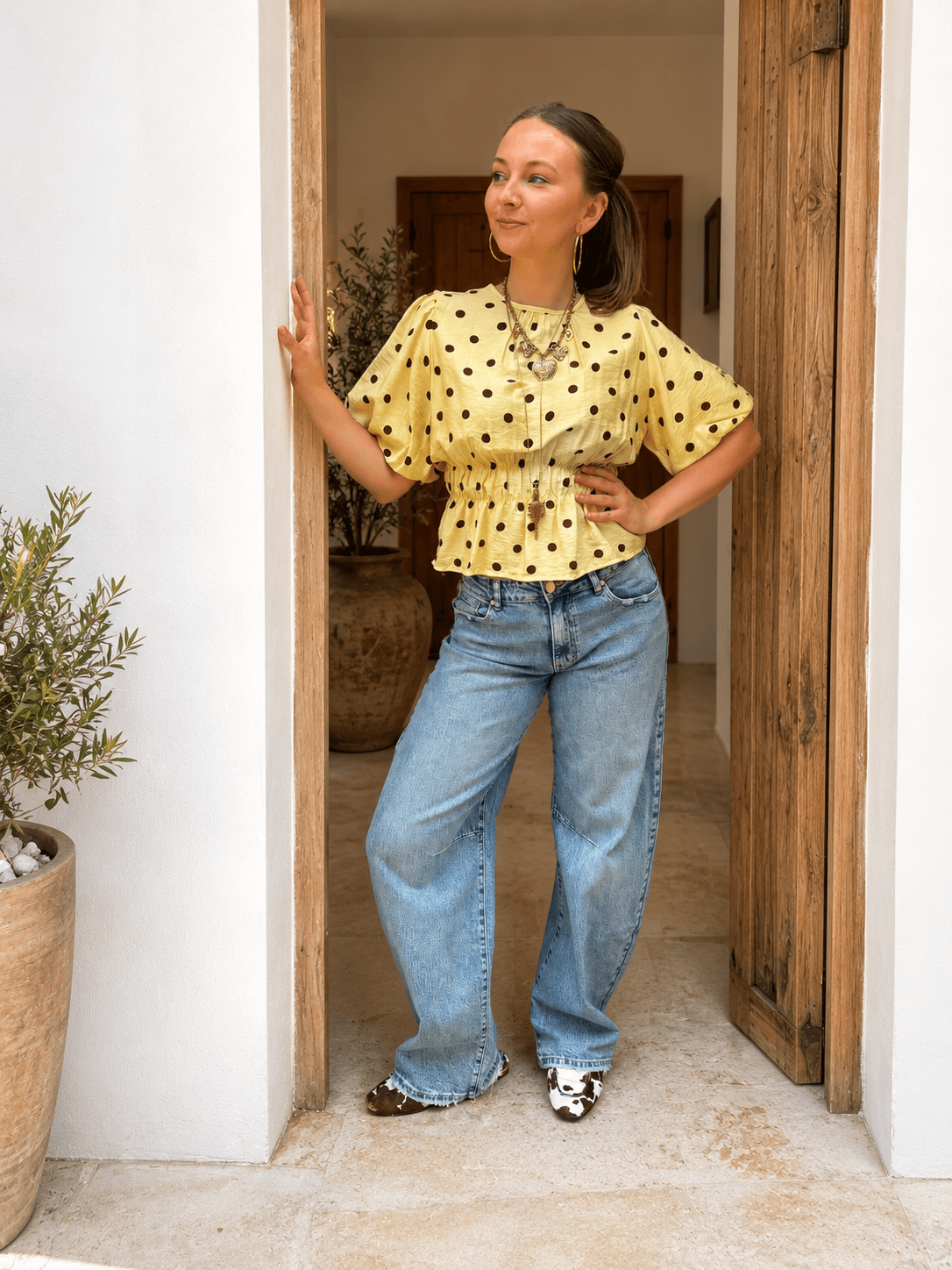 Novi polkadot top pofmouw geel/bruin - Project 35