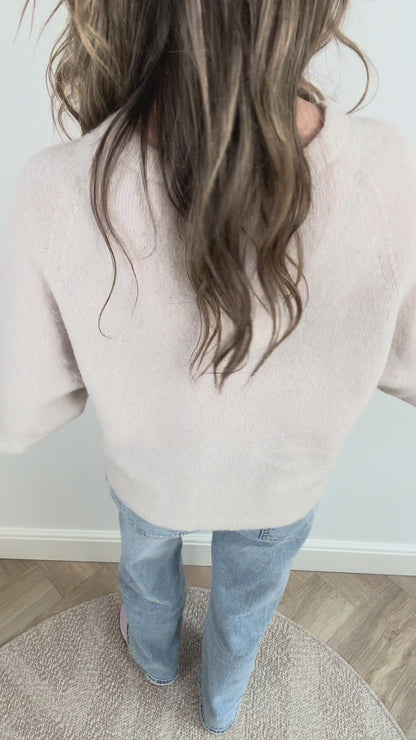 Bella knit ecru