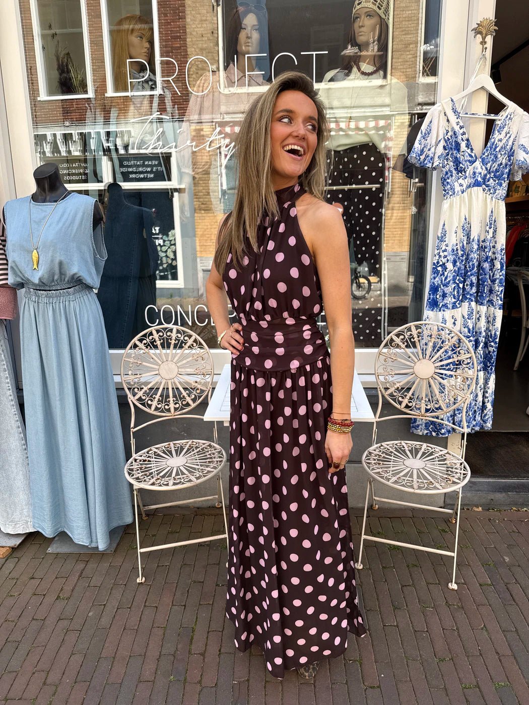 Sofia maxi jurk polkadot halter bruin/roze - Project 35