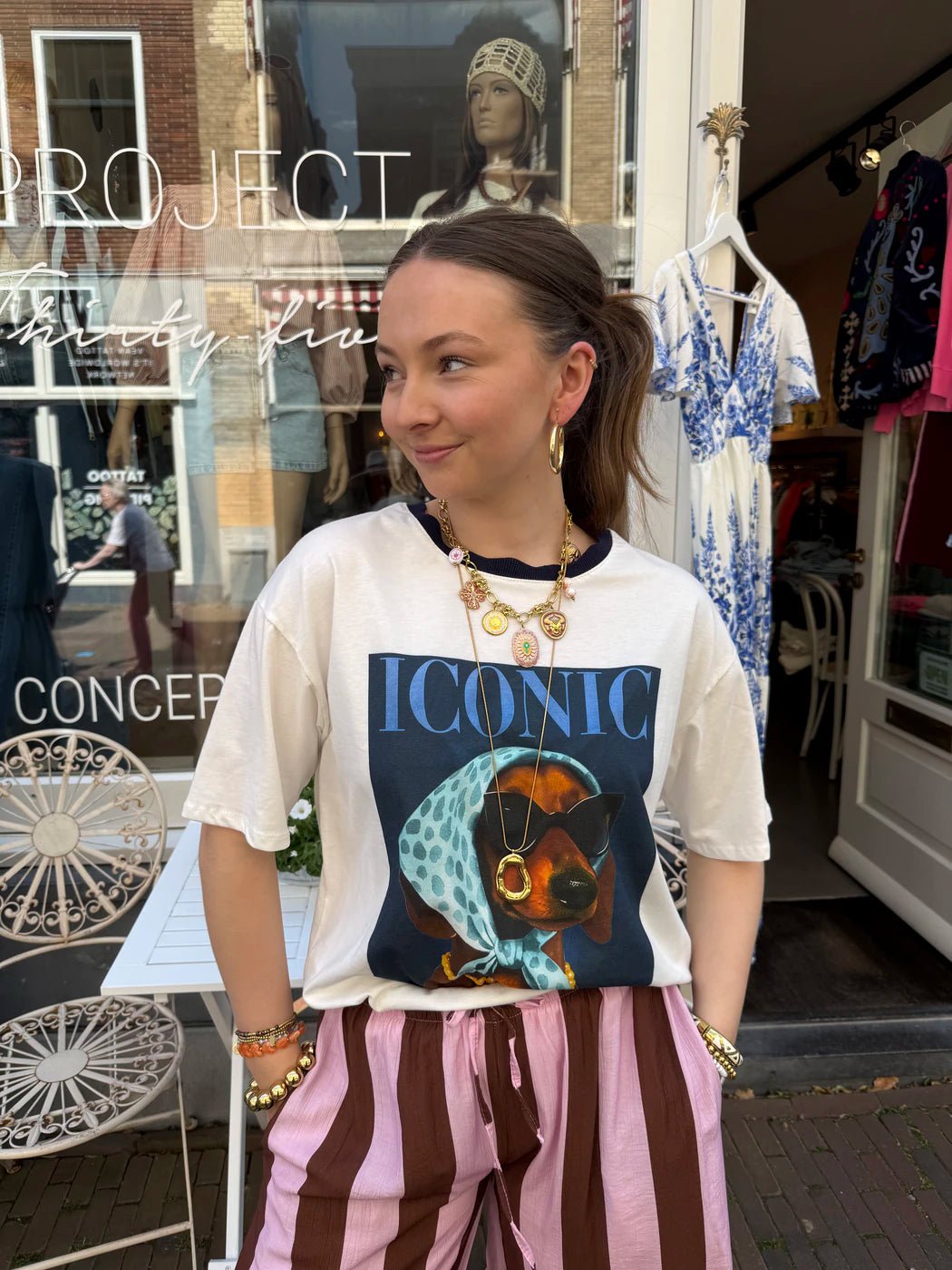 T-shirt 'iconic' dog oversized wit/navy - Project 35