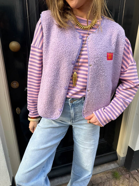 Vera teddy gilet lila met patch - Project 35
