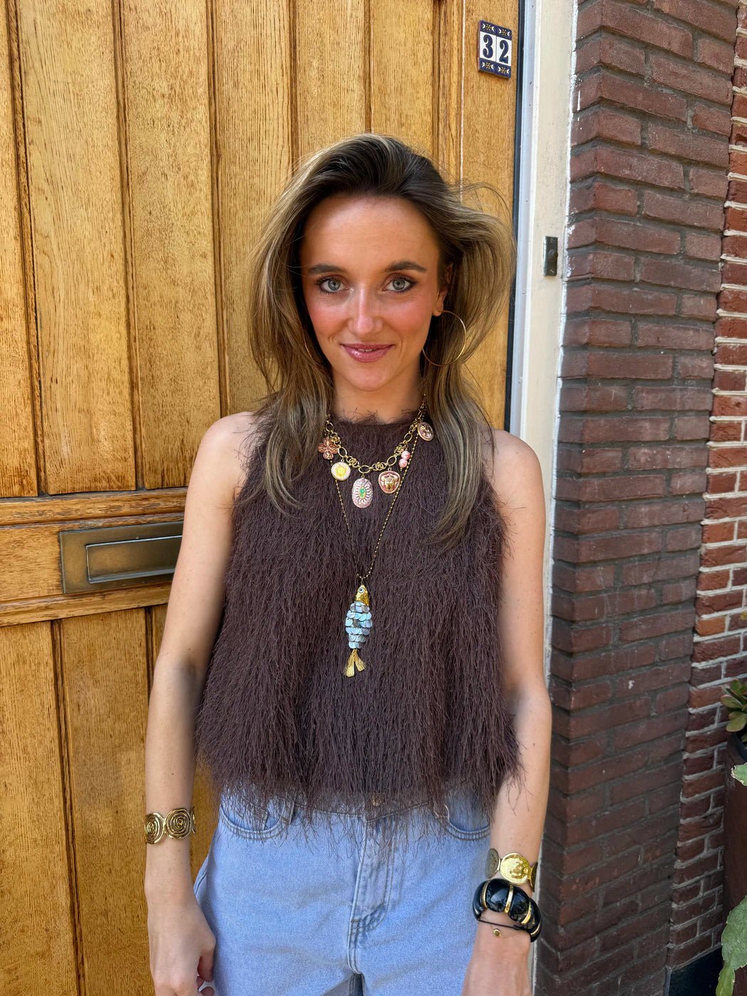 Vivi mouwloze top fluffy bruin - Project 35