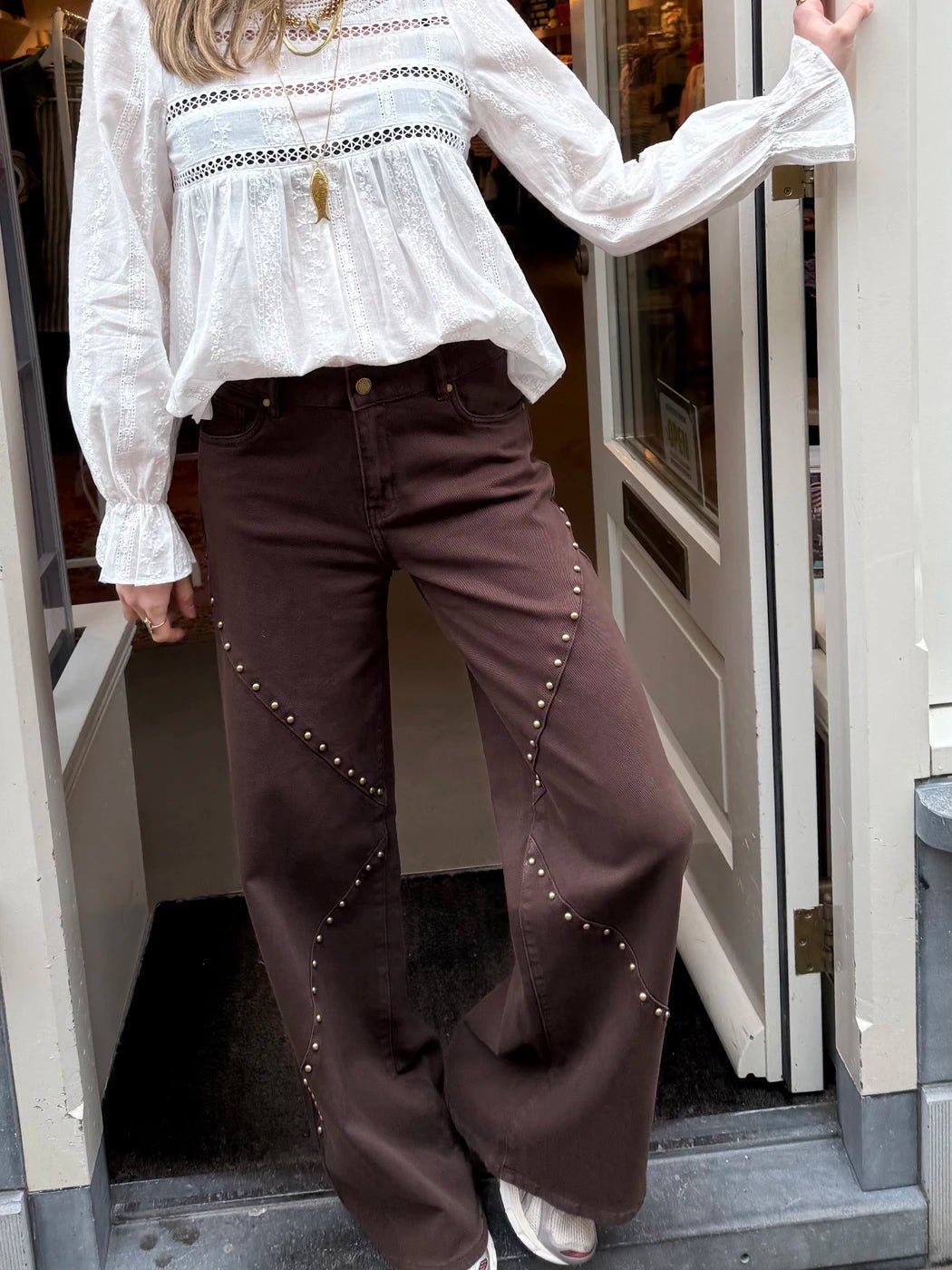 Zaya wide leg jeans studs bruin - Project 35